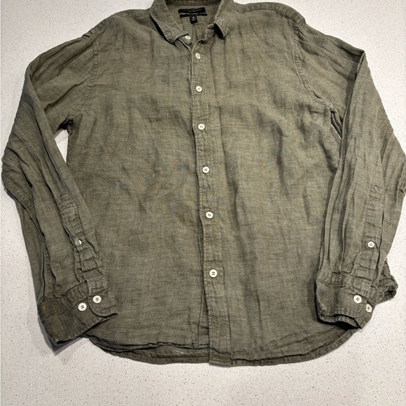 Banana Republic Men's 100% Linen Olive Button Down Shirt Size M - Picture 2 of 9